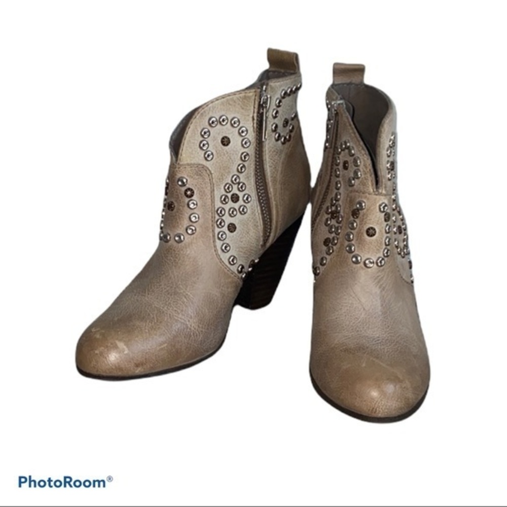 Steve Madden Womens Awsum western heel‎ Boots size 5.5